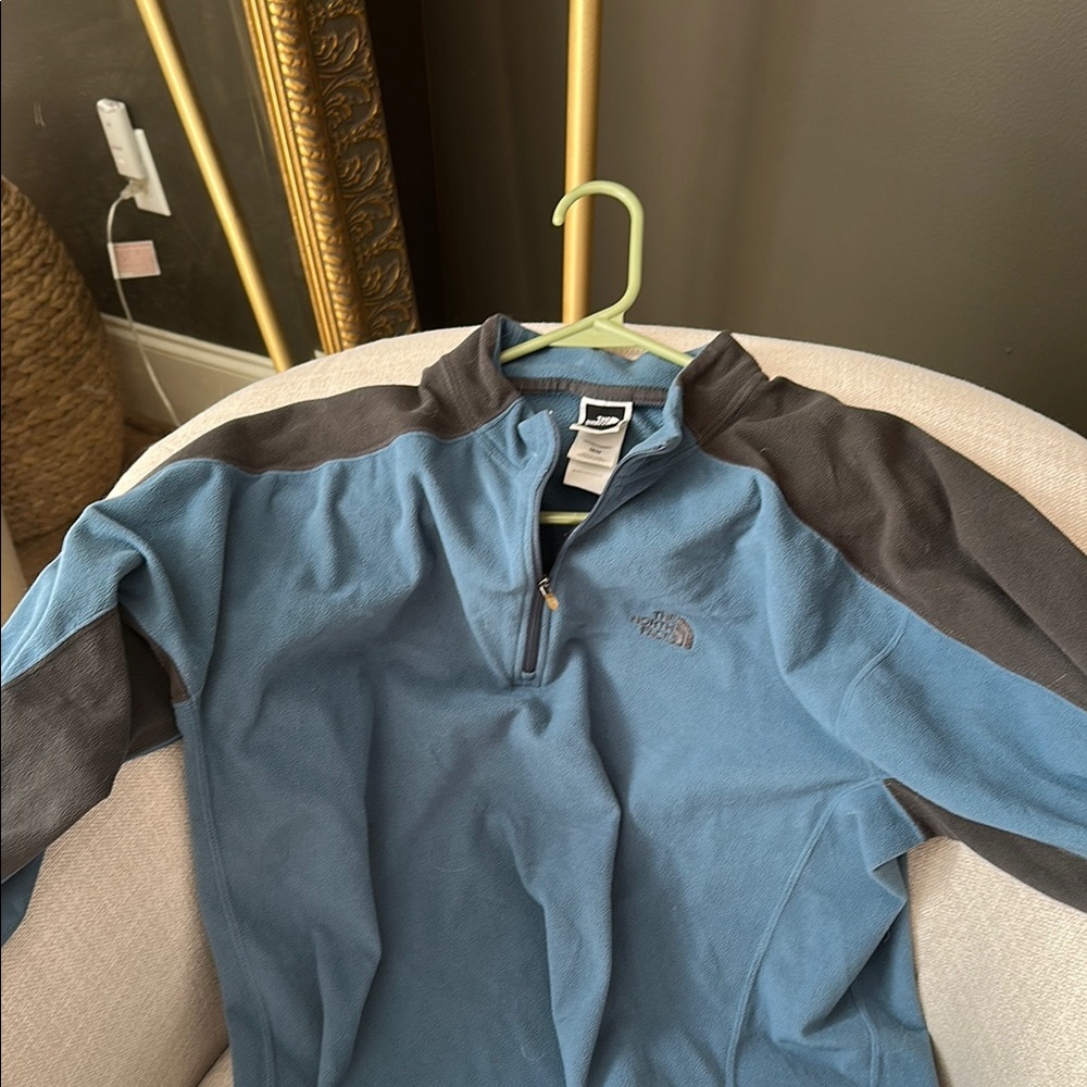 The North Face Men's Blue and Gray Jacket